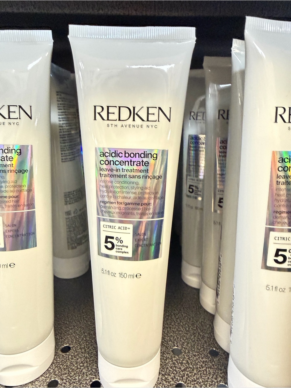 Redken Acidic Bonding Concentrate Leave-In Treatment - White